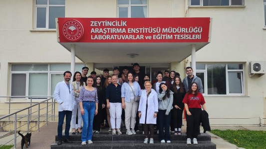 ZEYTİN ARAŞTIRMA ENSTİTÜSÜ’NE BİYOLOJİ GEZİSİ
