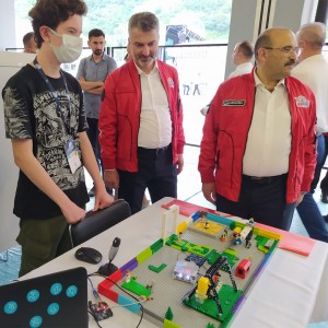 TRABZON VALİSİ İSMAİL USTAOĞLU STANDIMIZI ZİYARET EDİP, PROJEMİZLE İLGİLİ GÖRÜŞ ALIŞVERİŞİNDE BULUNMUŞTUR.