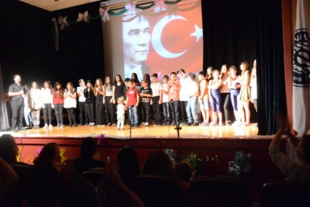 Eğitim Öğretim Yılı Keyifle İzlenen Kulüp Gecesi ile Son Buldu.