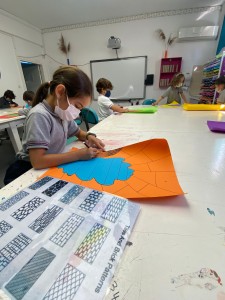 İLKOKUL 1. SINIF ÖĞRENCİLERİMİZ GÖRSEL SANATLAR DERSİNDEN ÇALIŞMALAR.