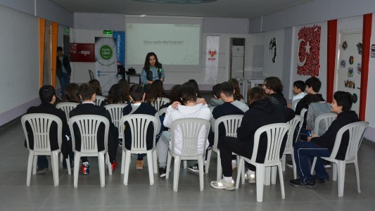 İZMİR İL MİLLİ EĞİTİM MÜDÜRLİĞİ VE İZMİR İL EMNİYET MÜDÜRLÜĞÜNÜN BİRLİKTE YÜRÜTTÜĞÜ