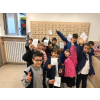 1. SINIF ÖĞRENCİLERİ ÖĞRENDİKLERİ SESLERLE AİLELERİNE YIL BAŞI MEKTUBU YAZARAK PTT BORNOVA MERKEZ MÜDÜRLÜĞÜN'DEN POSTALADILAR.